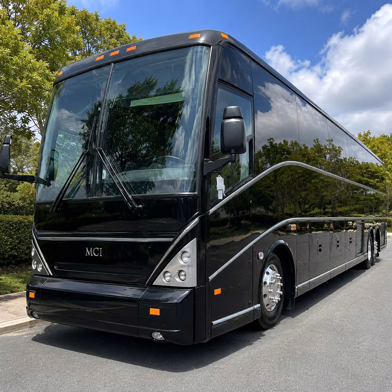 busrentalboulder com helps you shuttle convention and conference attendees around boulder