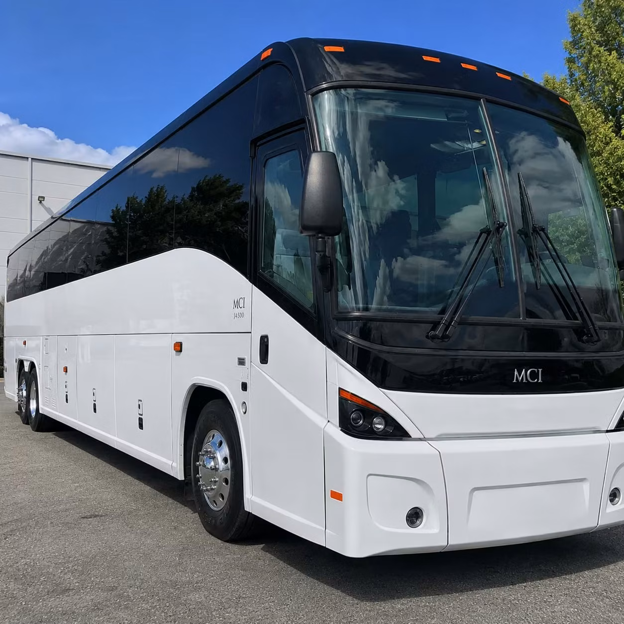 instead of splitting up keep your group together on a boulder airport charter bus